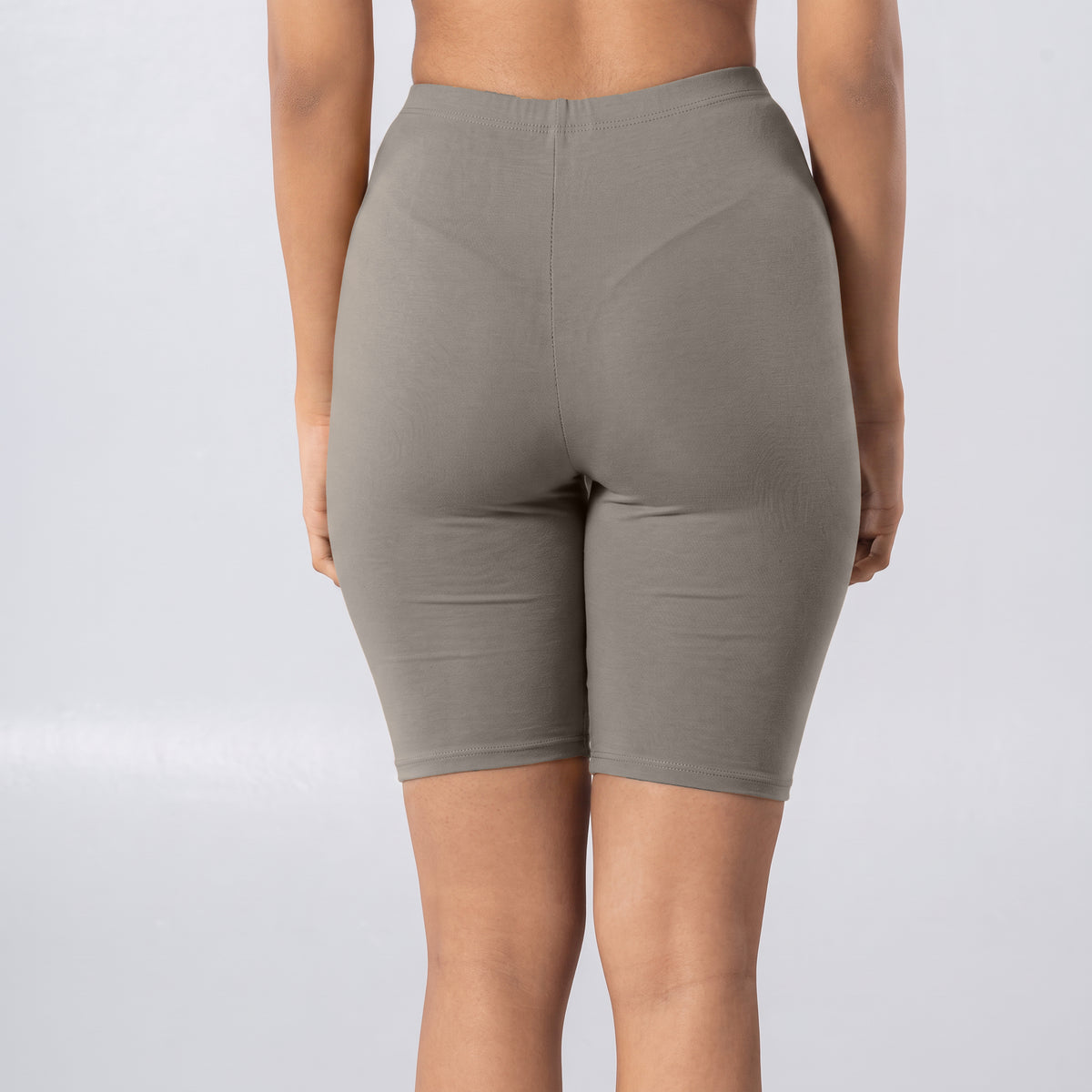 LadyO Aldo Tights in Grey, back view worn by model.