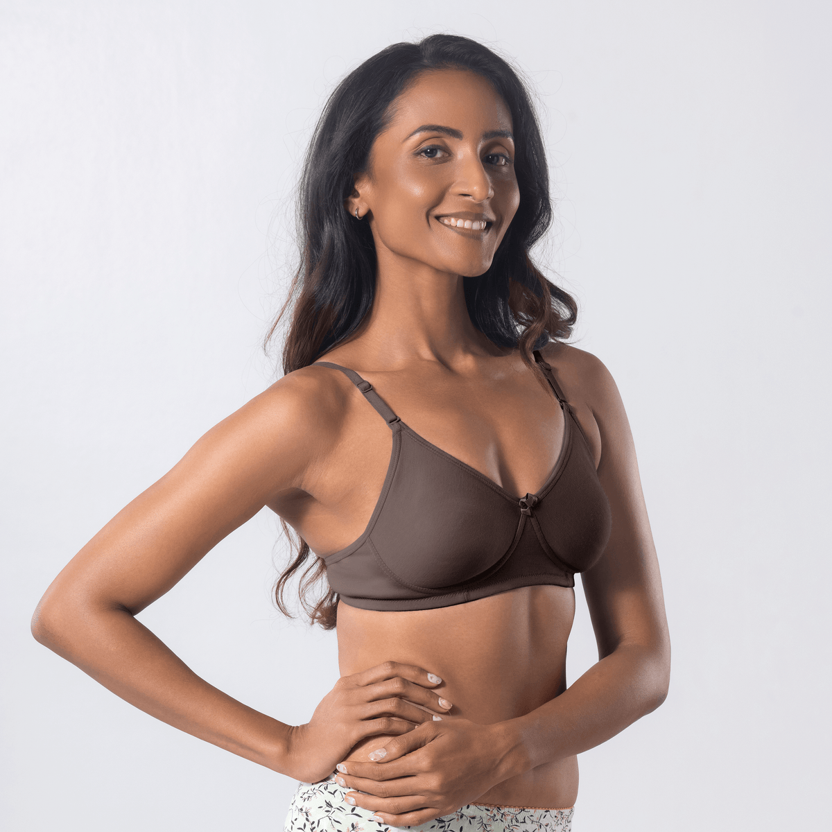 Melody T-Shirt Bra in Misty Rose, side view worn by model.