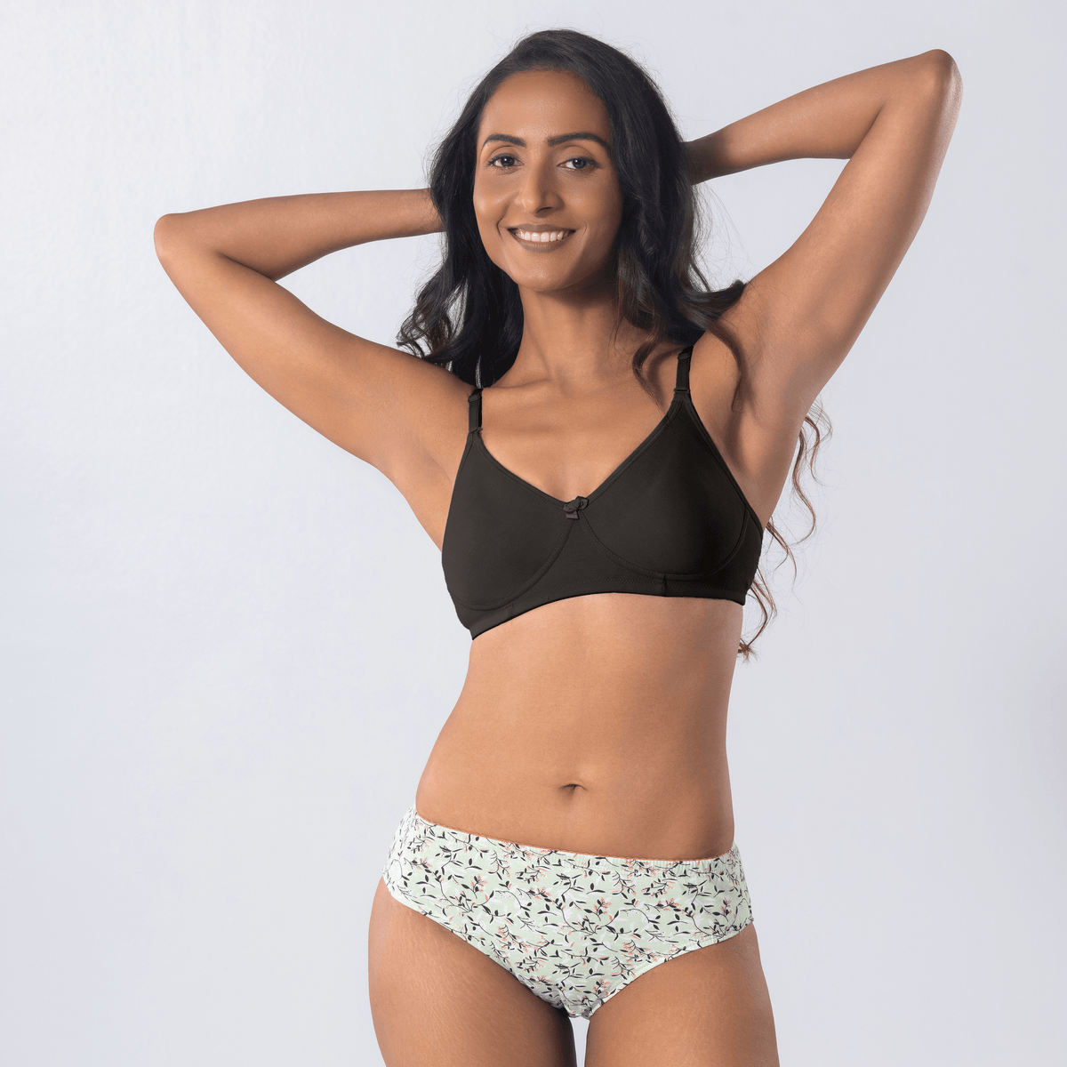 Melody T-Shirt Bra in Soya, front view worn by model.