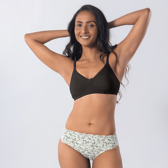 Melody T-Shirt Bra in Soya, front view worn by model.