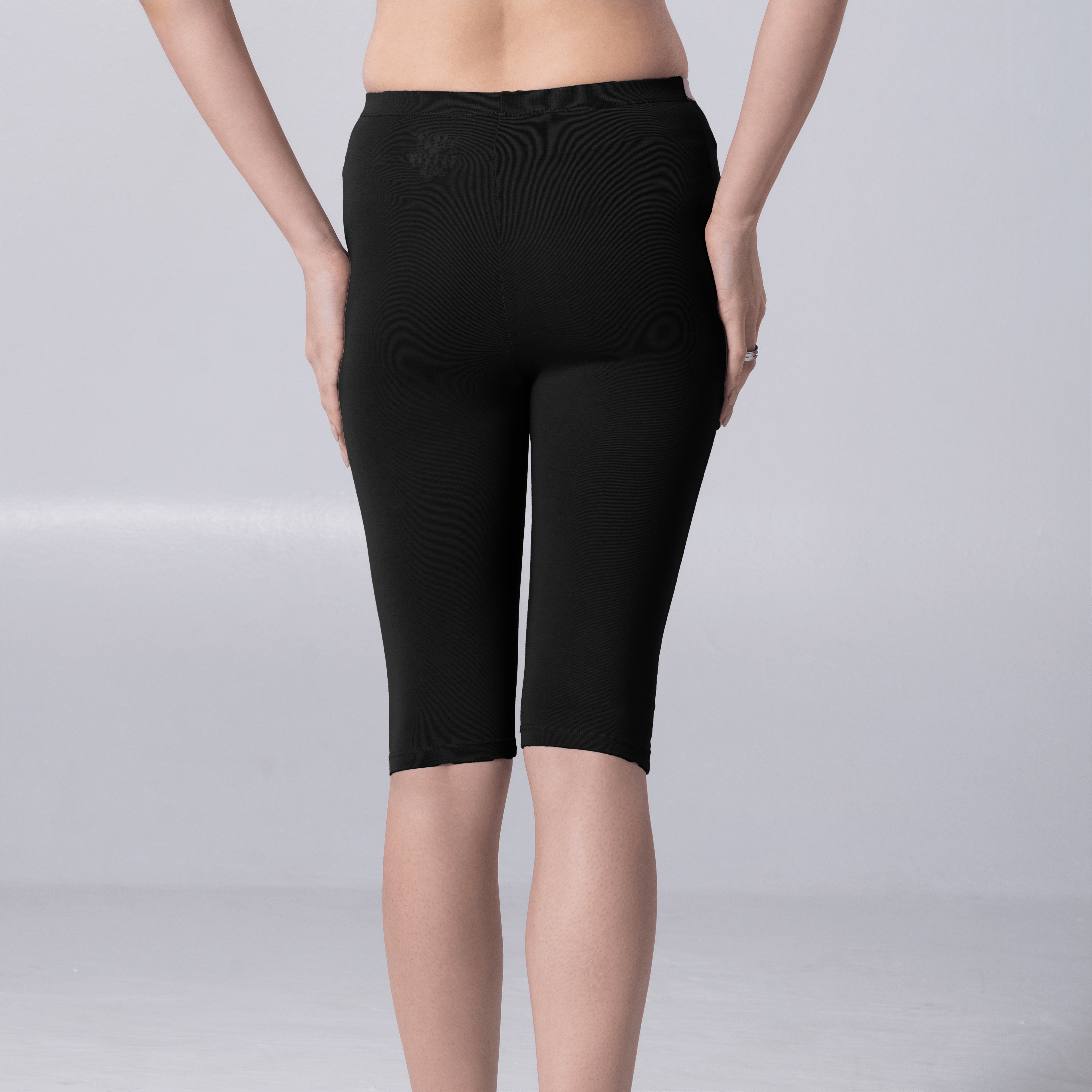 Noa (N) Tights in Black back view worn by model