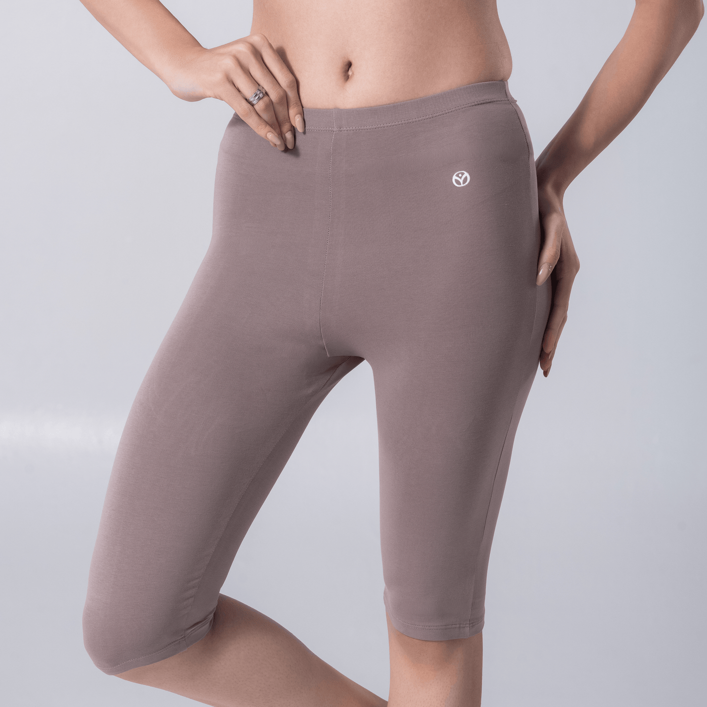 Noa (N) Tights in Grey front view worn by model
