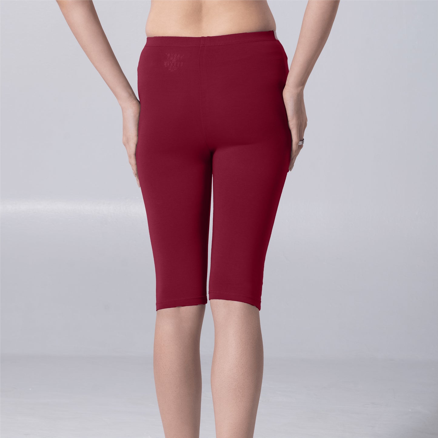 Noa (N) Tights in Maroon back view worn by model