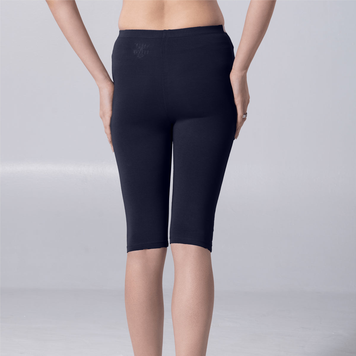 Noa (N) Tights in Navy back view worn by model