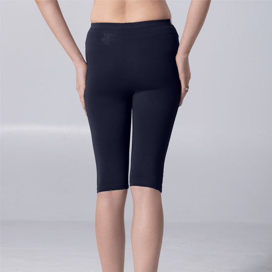 Noa (N) Tights in Navy back view worn by model