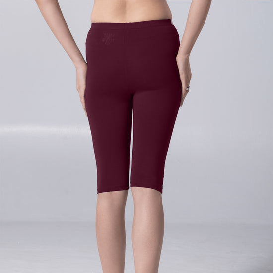 Noa (N) Tights in Wine back view worn by model