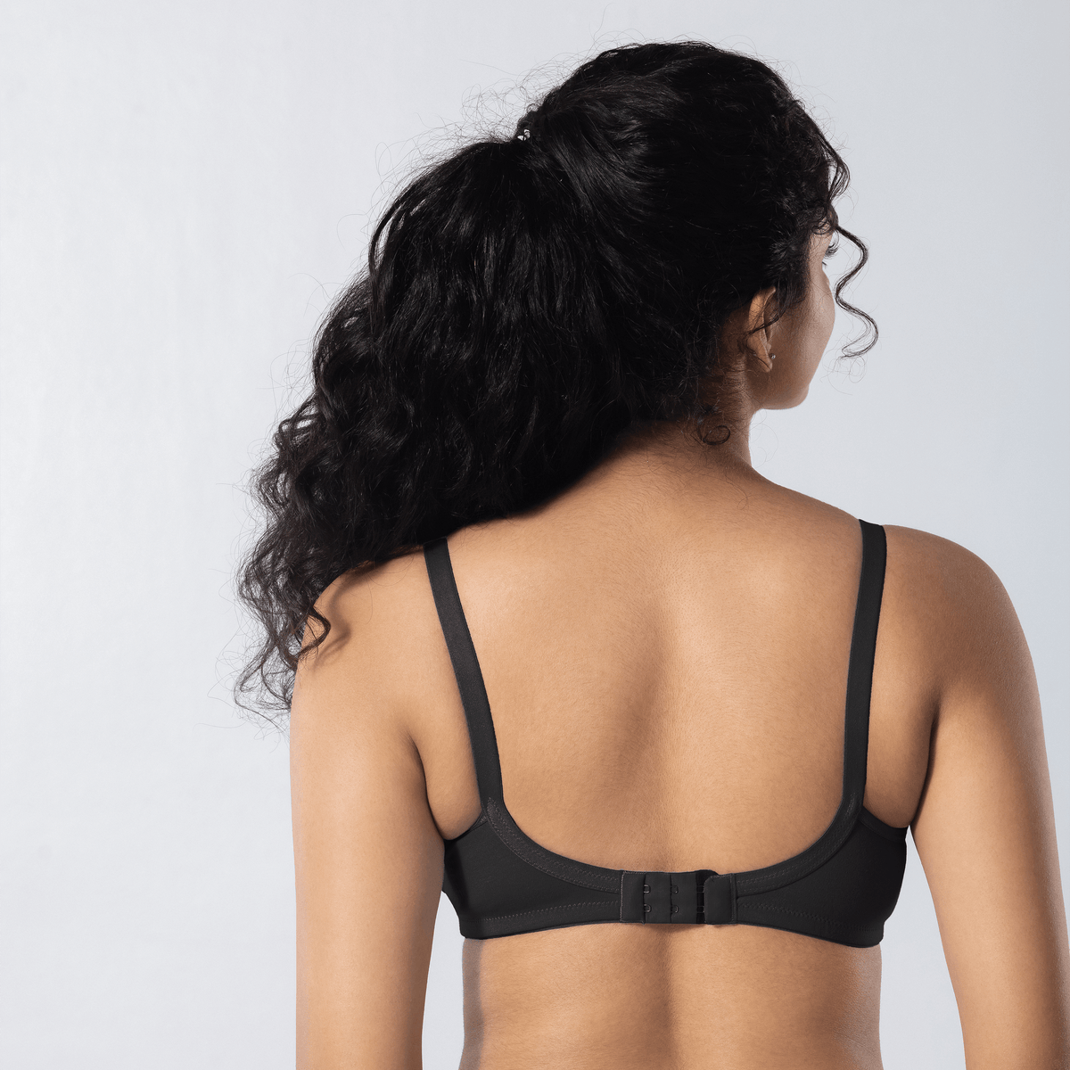 Emika-C Plus Bra in Navy, back view worn by model.