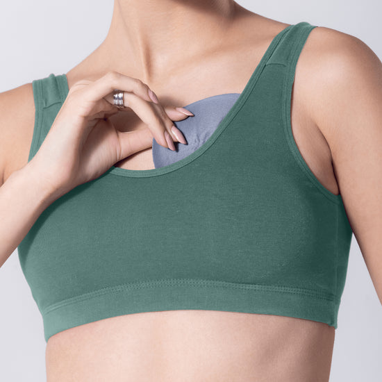 LadyO Hazel Sports Padded Bra in Pastel Green, close-up view.