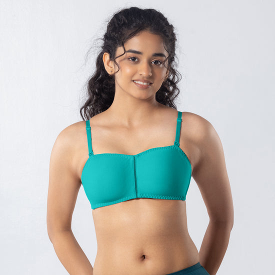 LadyO Jaz Trendy Top Bra in Pastel Green with solid straps, front view.