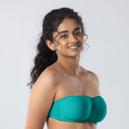 LadyO Jaz Trendy Top Bra in Pastel Green without straps, side view.